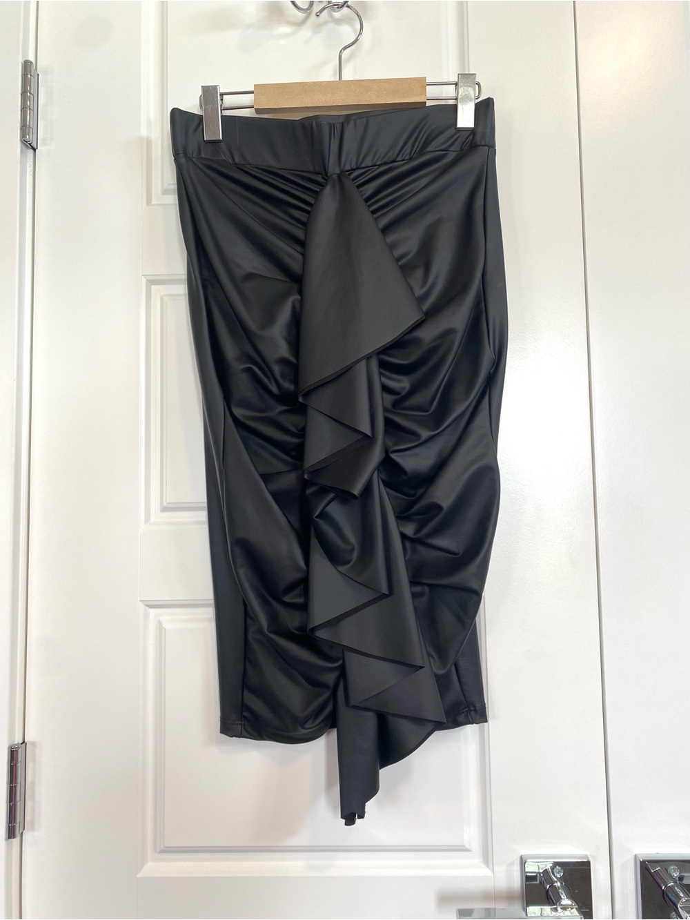 NWOT GoJane Black Faux Leather Ruffle Midi Skirt
